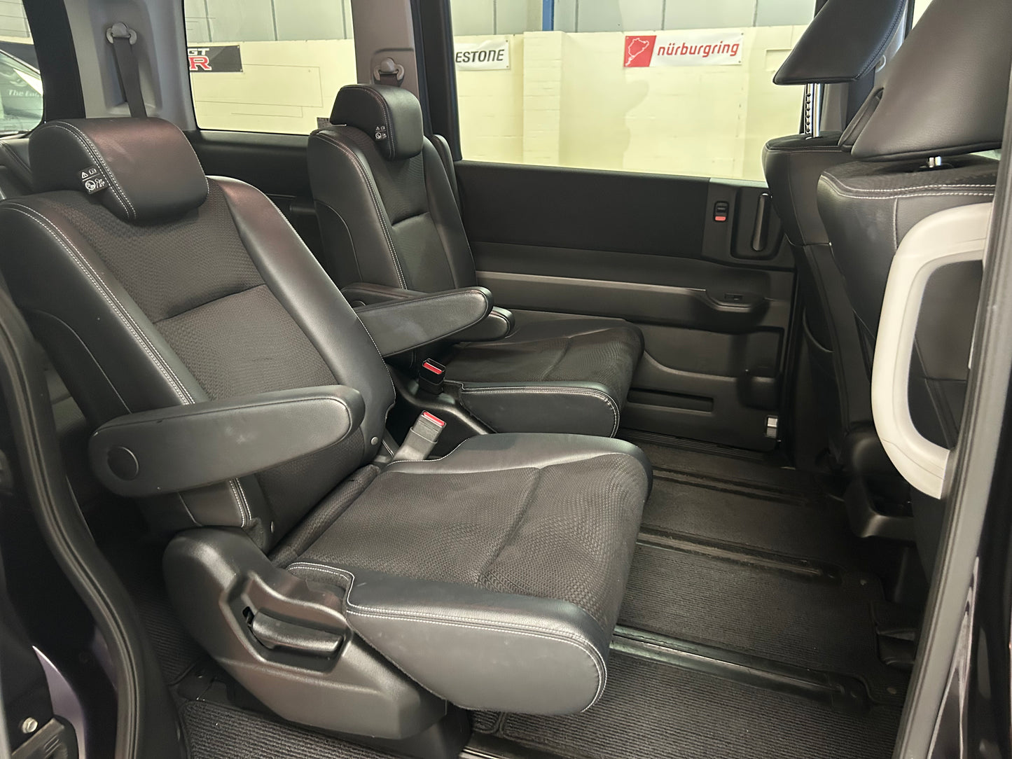 2014 HONDA STEPWAGON SPADA MIDNIGHT PURPLE- GRADE 4.5 - LOW MILEAGE ONLY 45k MILES - UK STOCK READY TO DRIVE AWAY