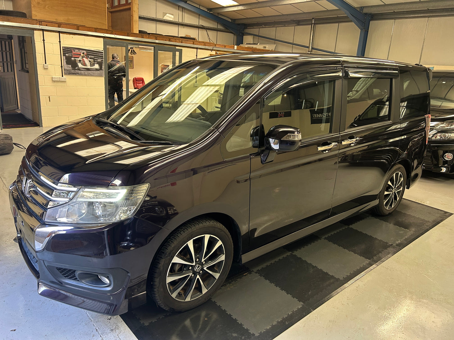 2014 HONDA STEPWAGON SPADA MIDNIGHT PURPLE- GRADE 4.5 - LOW MILEAGE ONLY 45k MILES - UK STOCK READY TO DRIVE AWAY