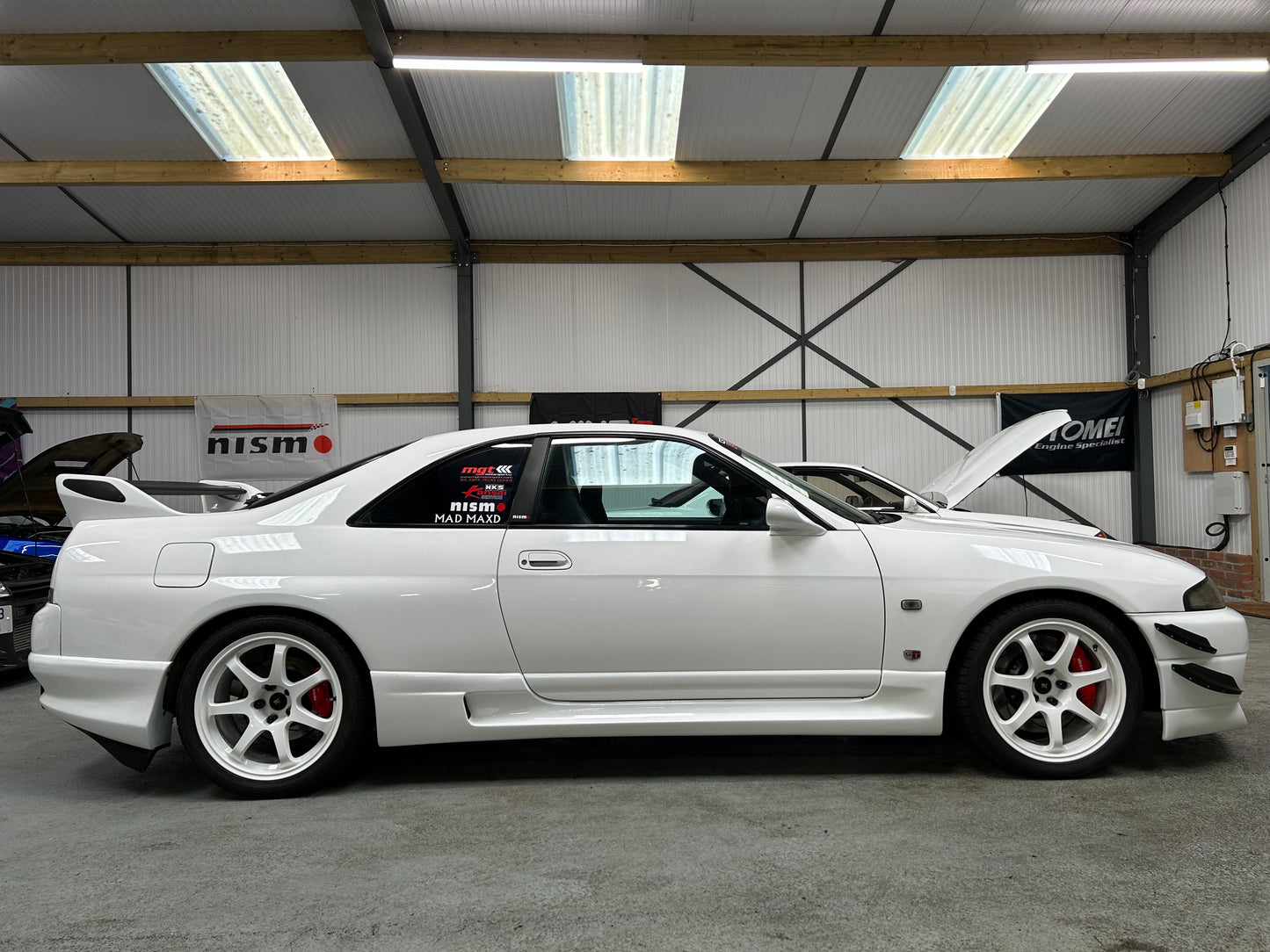 NISSAN SKYLINE R33 GTR MEGA SPEC MULTIPLE SHOW WINNING CAR