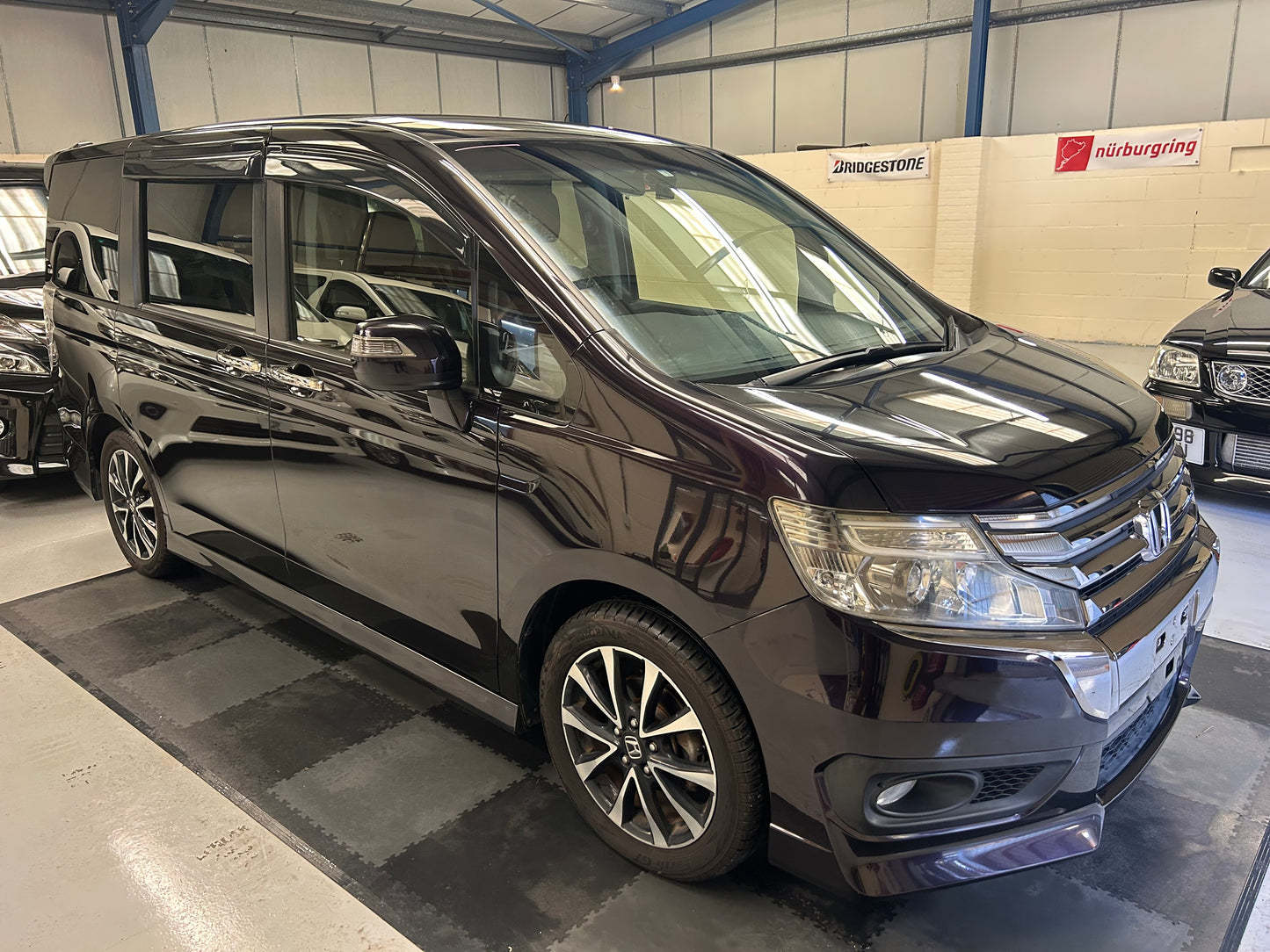 2014 HONDA STEPWAGON SPADA MIDNIGHT PURPLE- GRADE 4.5 - LOW MILEAGE ONLY 45k MILES - UK STOCK READY TO DRIVE AWAY
