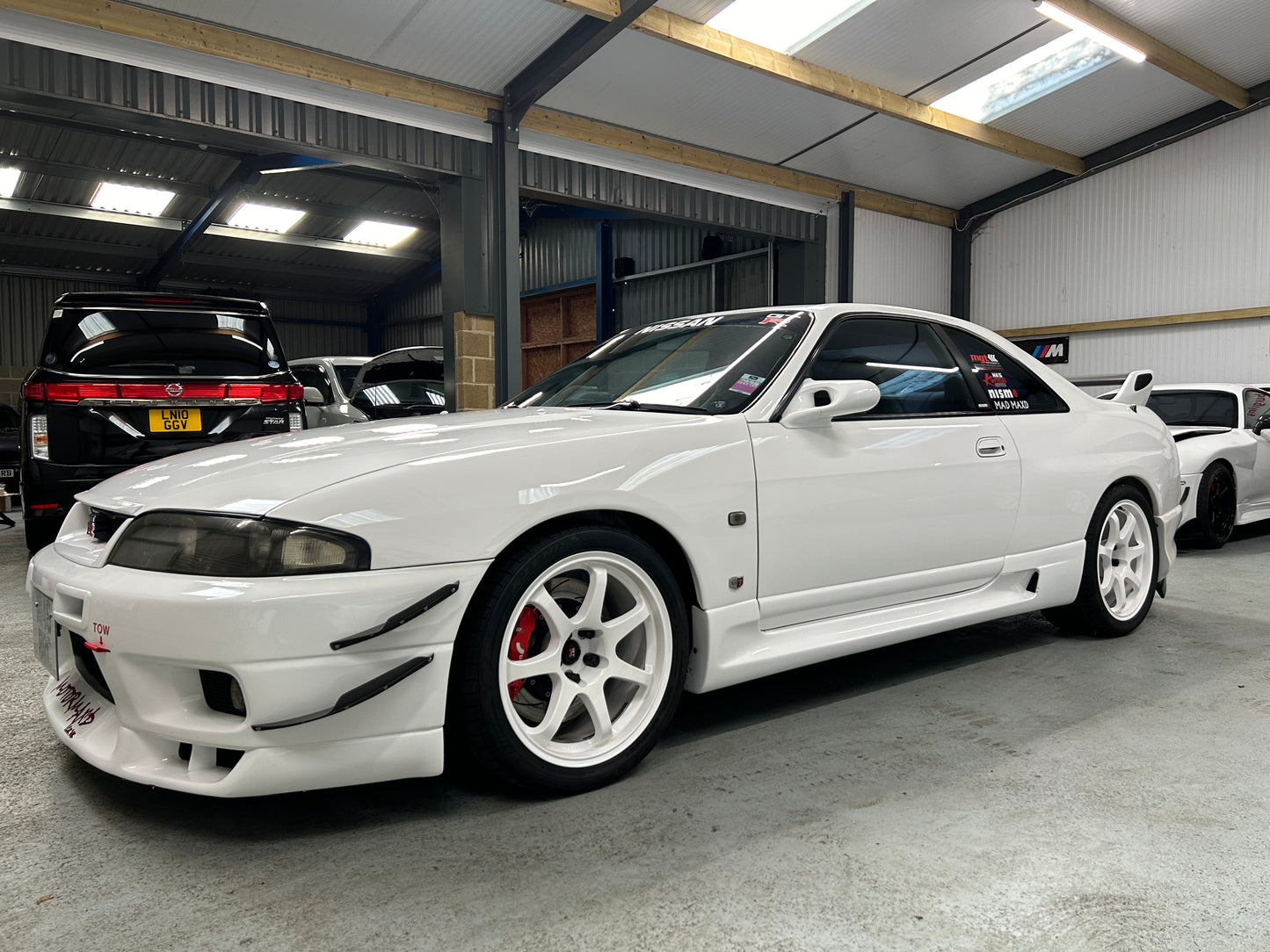 NISSAN SKYLINE R33 GTR MEGA SPEC MULTIPLE SHOW WINNING CAR