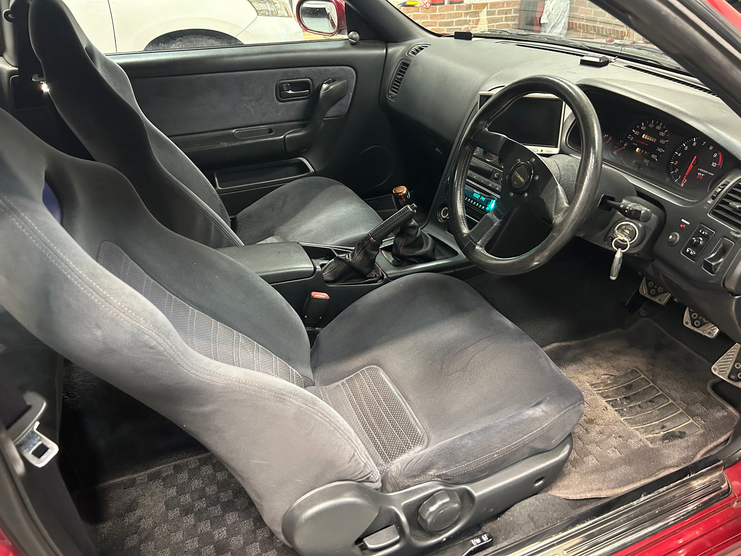 1995 NISSAN SKYLINE R33 GTR SUPER CLEAR RED