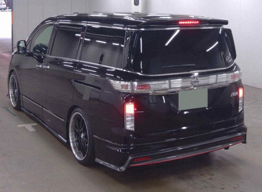 2014 NISSAN ELGRAND 3.5 V6- PREMIUM MODEL- GENUINE NISMO KIT , TWIN SUNROOFS, HEATED SEATS ETC VERY HIGH SPEC- Due in December 2024