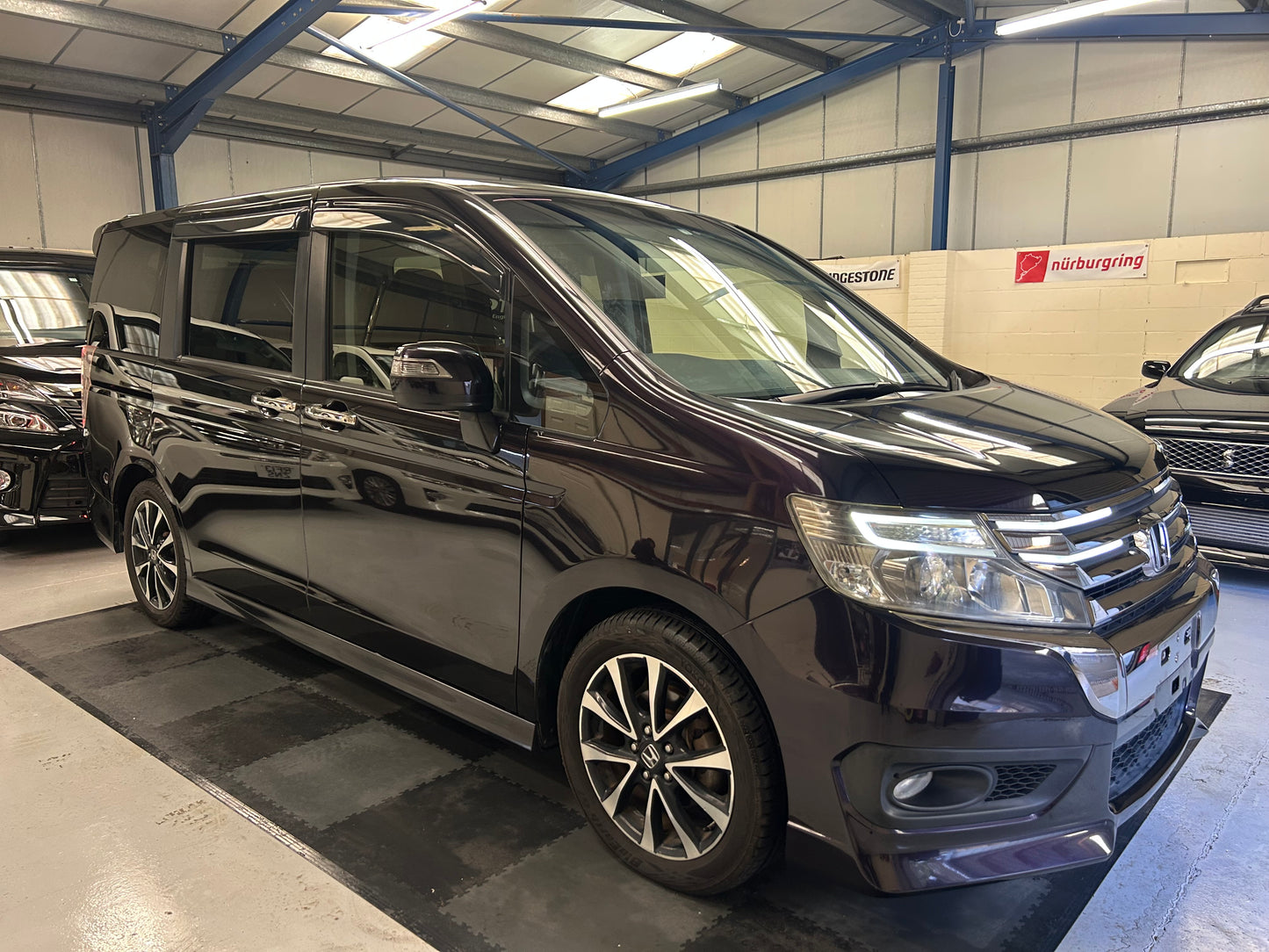 2014 HONDA STEPWAGON SPADA MIDNIGHT PURPLE- GRADE 4.5 - LOW MILEAGE ONLY 45k MILES - UK STOCK READY TO DRIVE AWAY