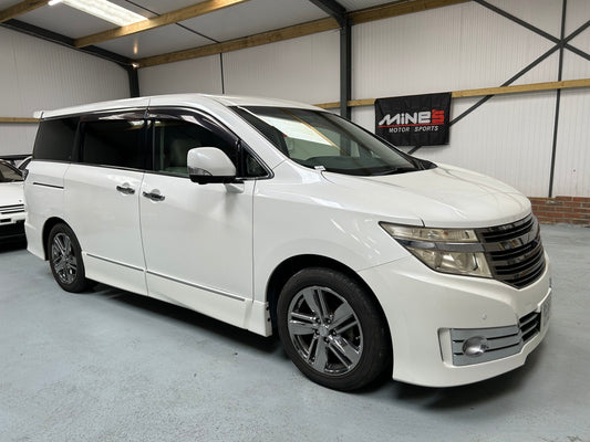 NISSAN ELGRAND 3.5 RIDER TOP OF THE RANGE-SOLD