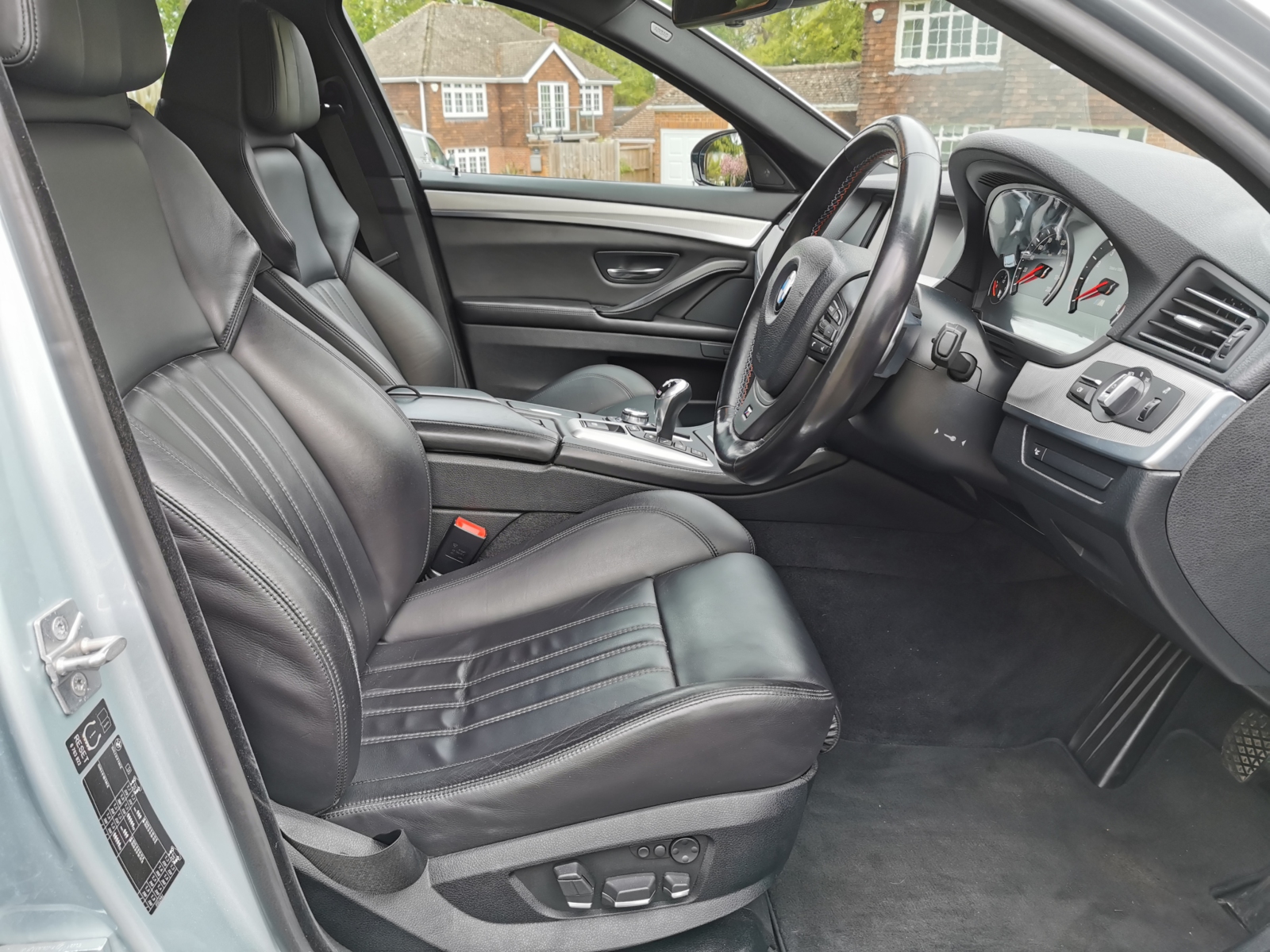 BMW F10 M5  - BMW APPROVED WARRANTY TILL NOVEMBER 2021 - FULL BMW SERVICE HISTORY