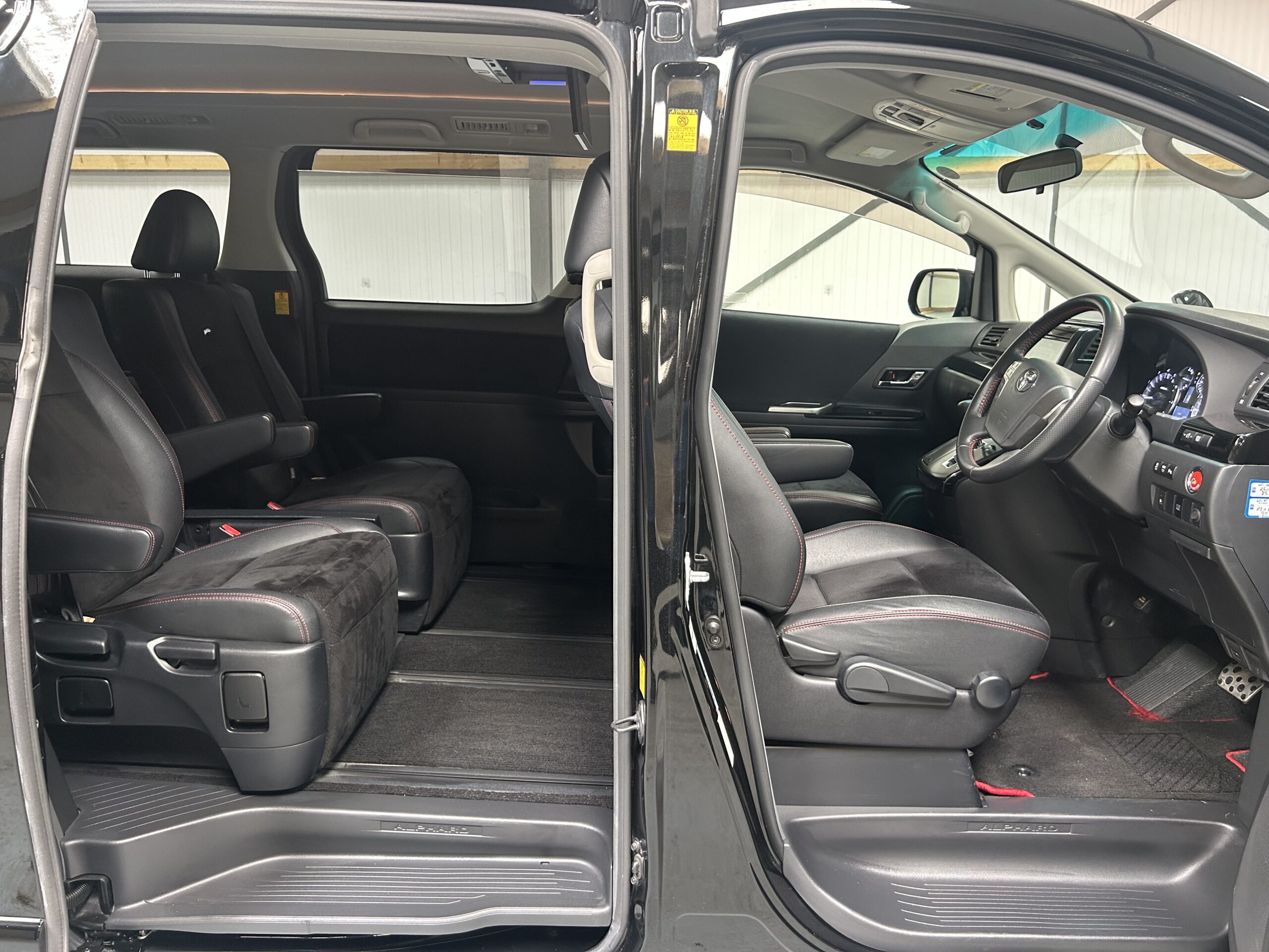 
								2013 TOYOTA ALPHARD GAZOO SPORT 2.4 -GRADE 4 full									