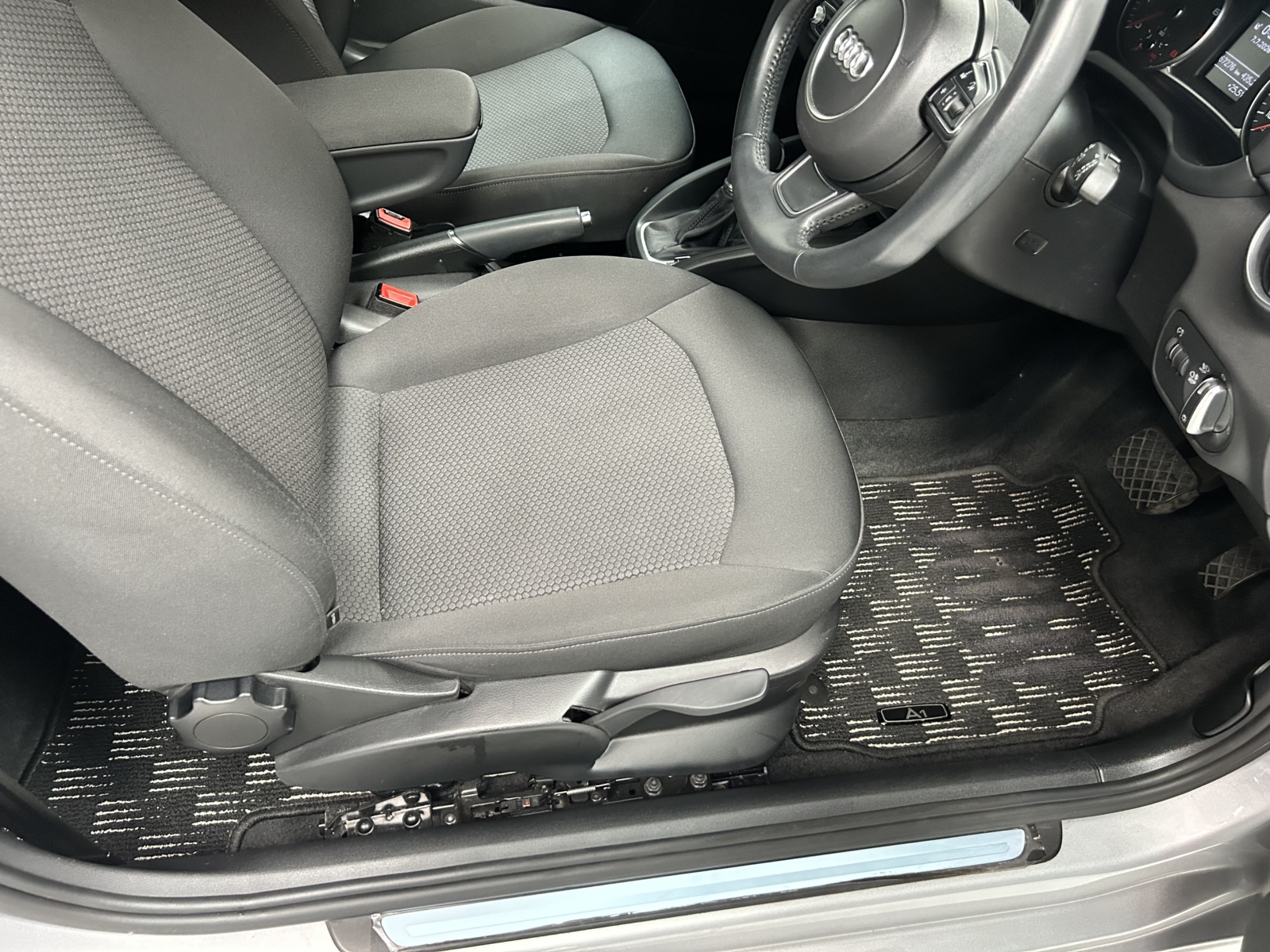 AUDI A1 - 1.4 TFSI QUATTRO GRADE 4.5